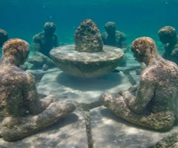 Cancún: MUSA Underwater Art Museum Glass-Bottomed Boat Tour with Drink